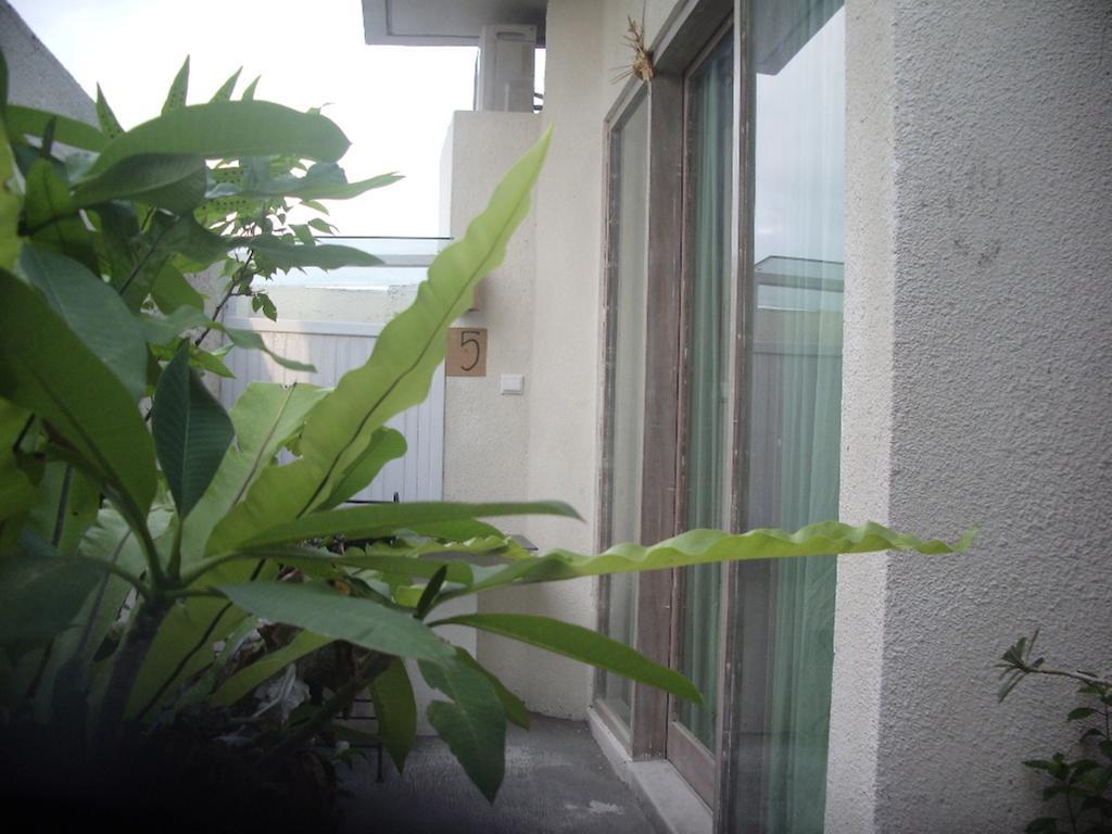 Gusti Homestay Kerobokan Kültér fotó