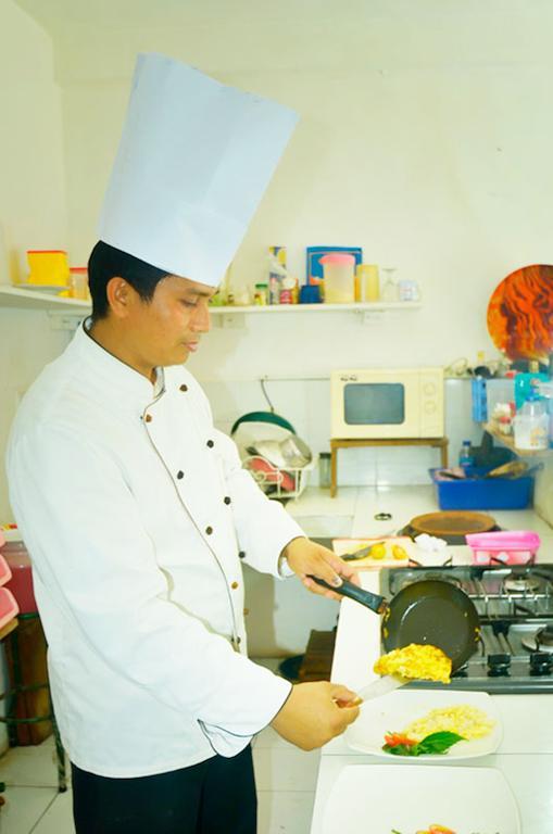 Gusti Homestay Kerobokan Kültér fotó