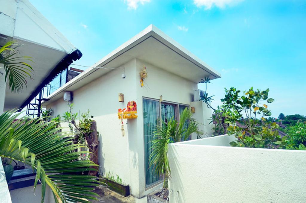 Gusti Homestay Kerobokan Kültér fotó
