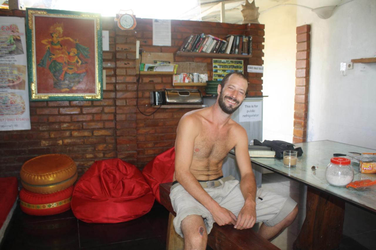 Gusti Homestay Kerobokan Kültér fotó