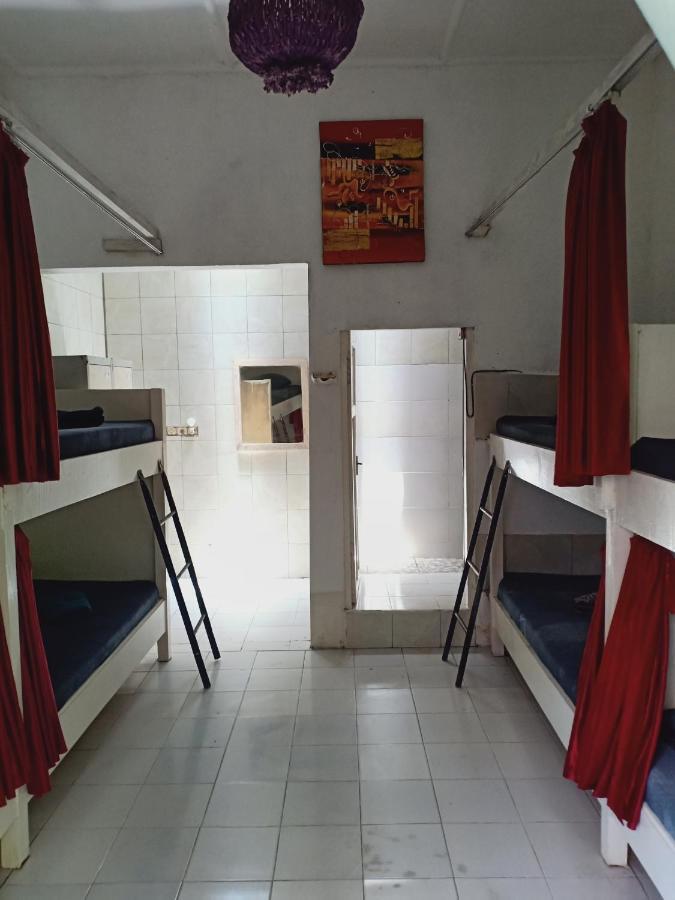 Gusti Homestay Kerobokan Kültér fotó